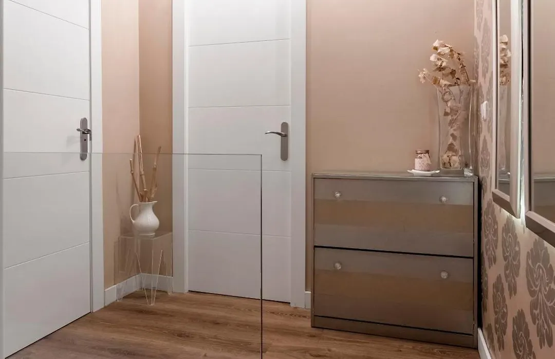 Chalet independiente de diseño con Patio Privado-1