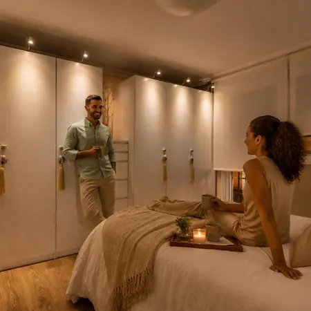 Chalet independiente de diseño con Patio Privado-2